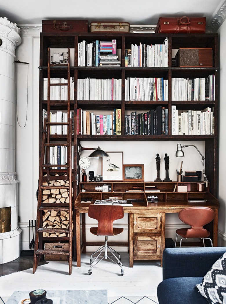 THE SPECIAL VINTAGE LIBRARY YOUR HOME NEEDS