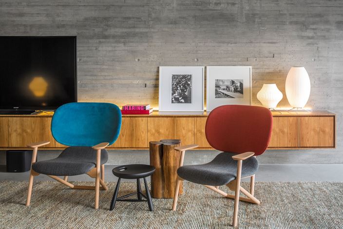 Contemporary Style Meets Midcentury Elegance Inside this cozy home in Brazil