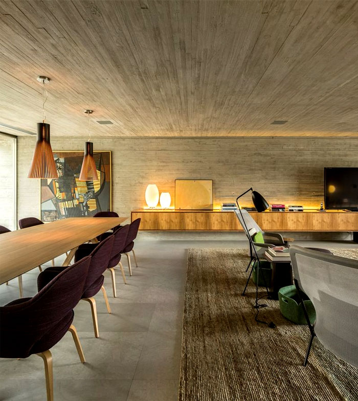 Contemporary-Style Meets Midcentury Elegance Inside this cozy home in Brazil