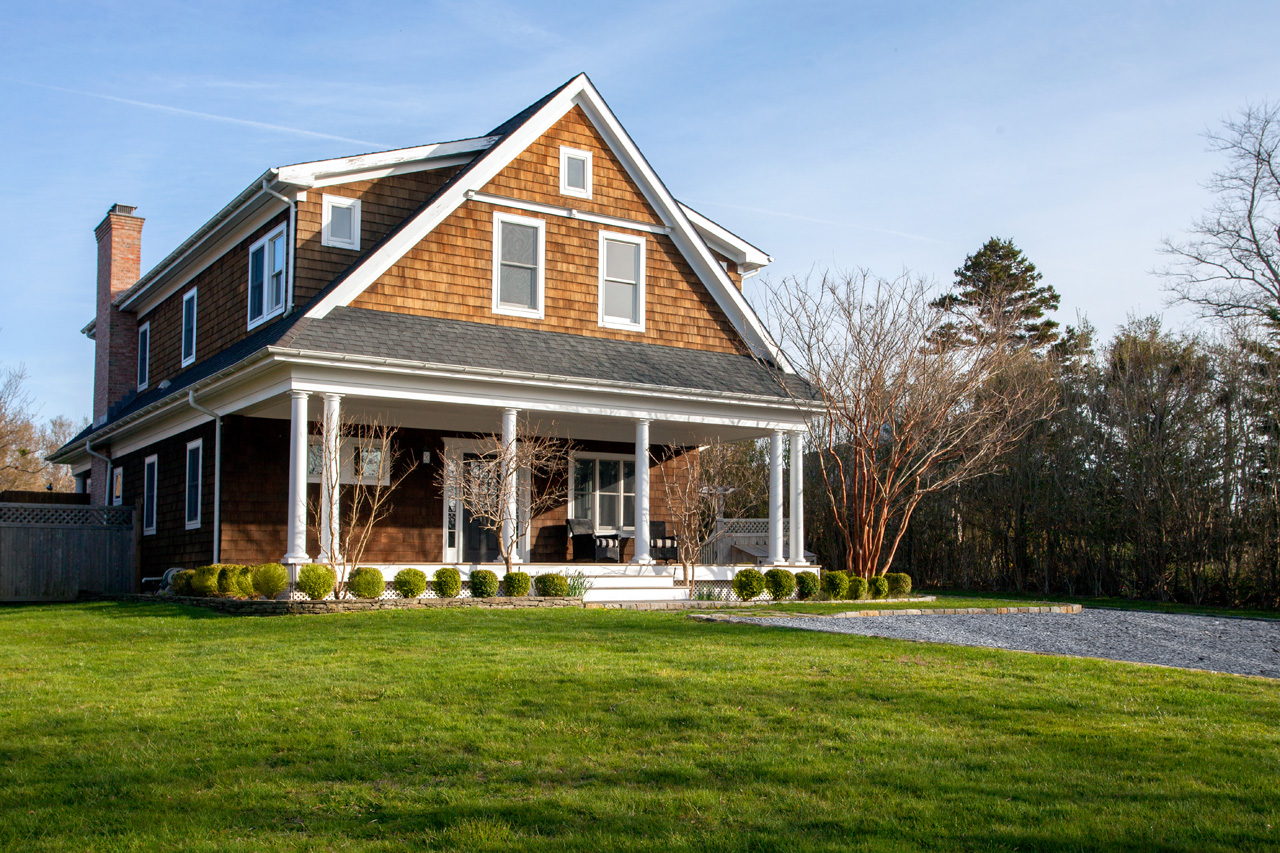 Montauk Mid-Century Modern Home Makeover