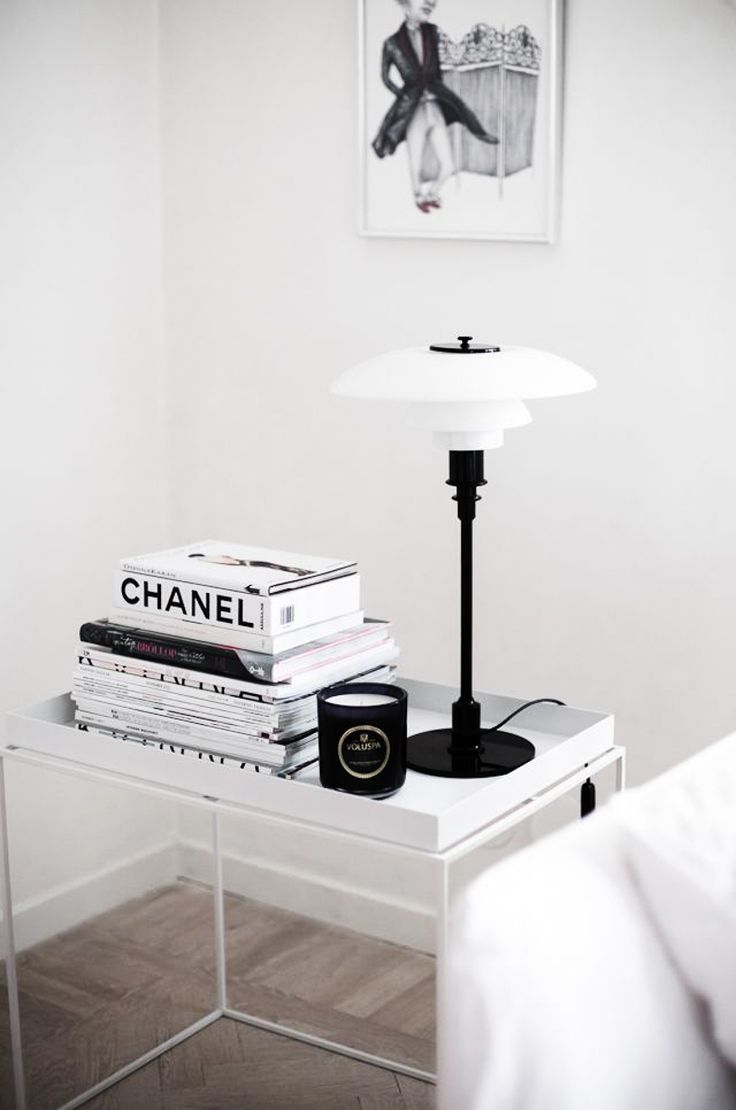 HOW TO CHOOSE THE BEST TABLE LAMP FOR A SCANDINAVIAN DESIGN LOOK