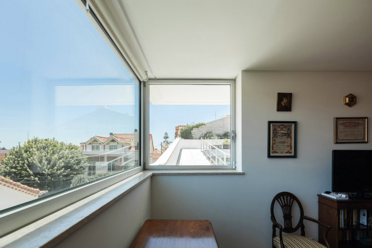 A Spiralling walkway design at a Portuguese family home