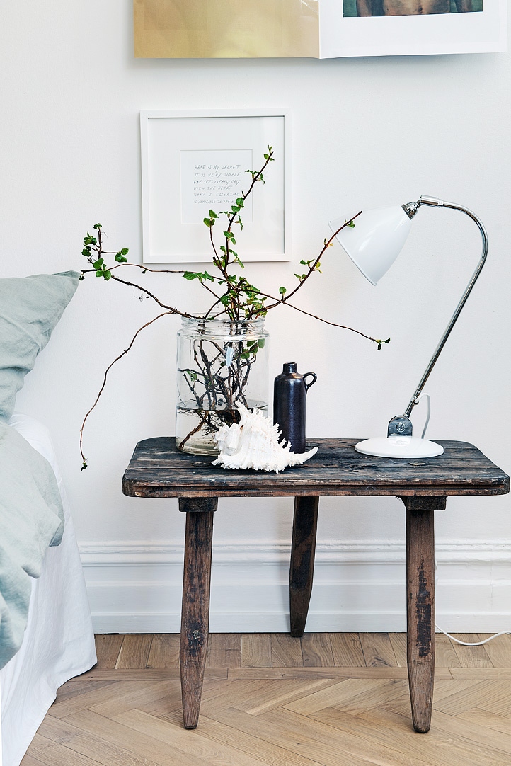 CHOOSE THE BEST TABLE LAMP FOR A SCANDINAVIAN DESIGN LOOK