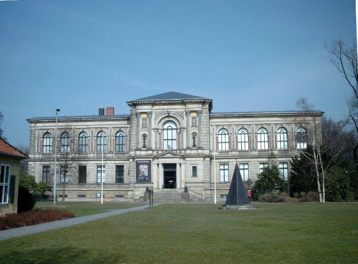 Come and find out the 8 best libraries in Germany!