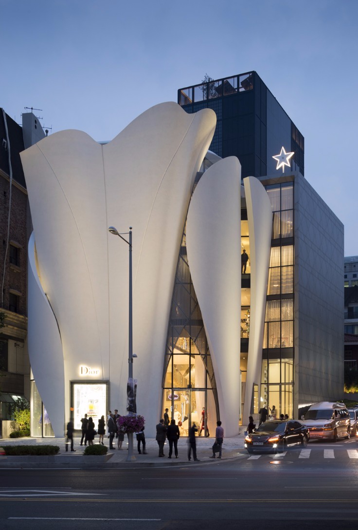Christian de Portzamparc Luxury House of Dior in Seoul