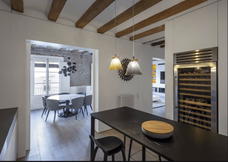 Modern Home with Astonishing Lighting Designs in Gothic Barcelona