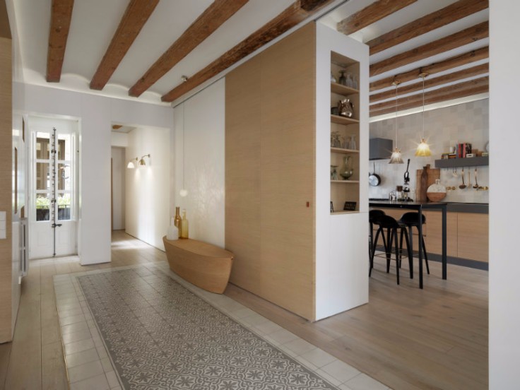 Modern Home with Astonishing Lighting Designs in Gothic Barcelona