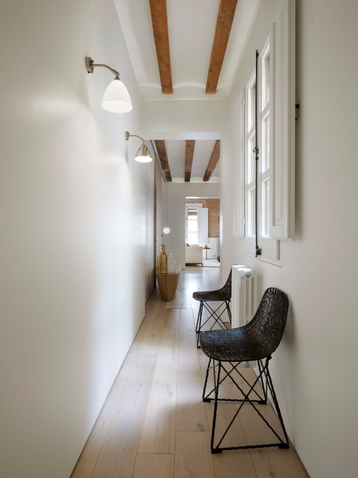 Modern Home with Astonishing LightingDesigns in Gothic Barcelona