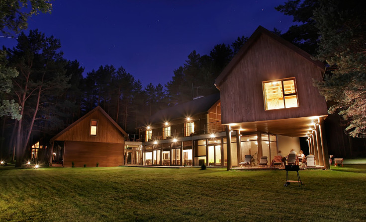 unique-places-in-the-world-wooden-house-surrounded-by-nature-15