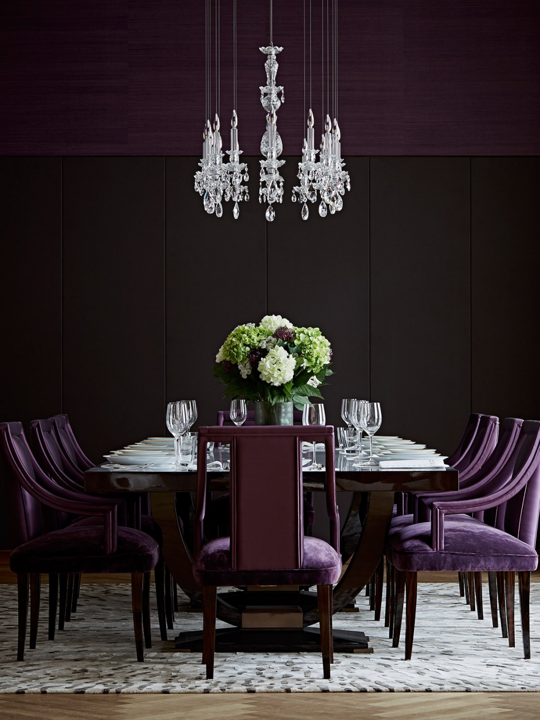 BEST INTERIOR DESIGN PROJECTS BY TAYLOR HOWES