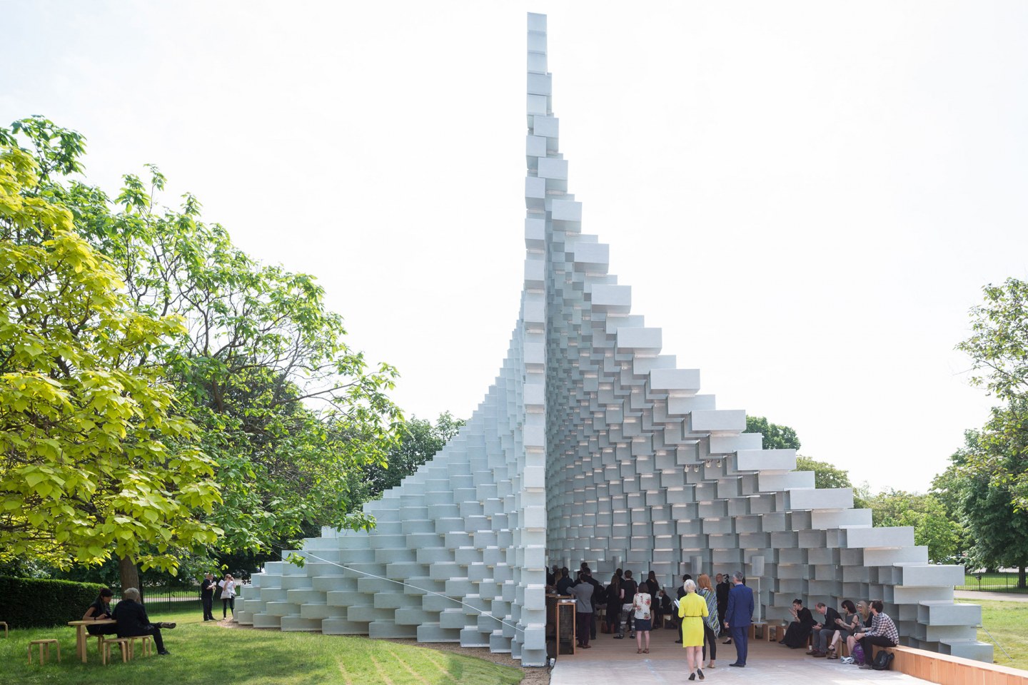 The Serpentine Pavilion's Architect of this Year was Reveled!