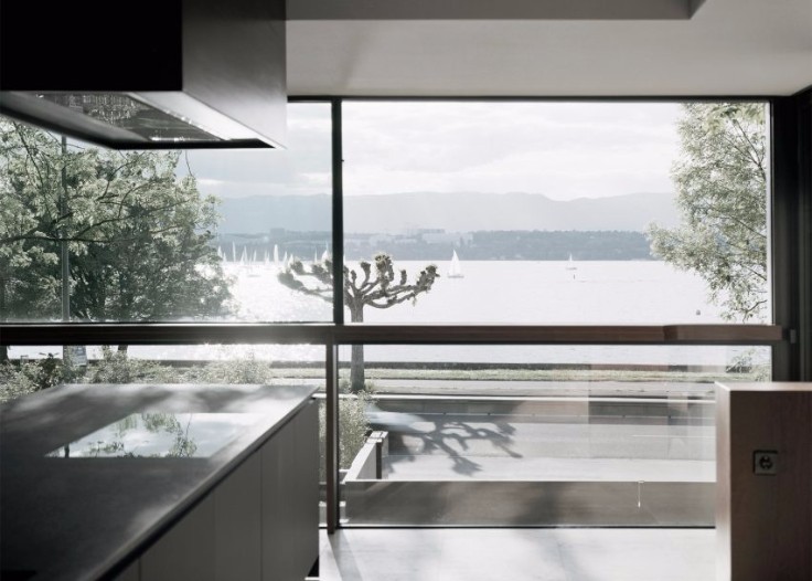 Find out this amazing project with a view to the Lake Geneva