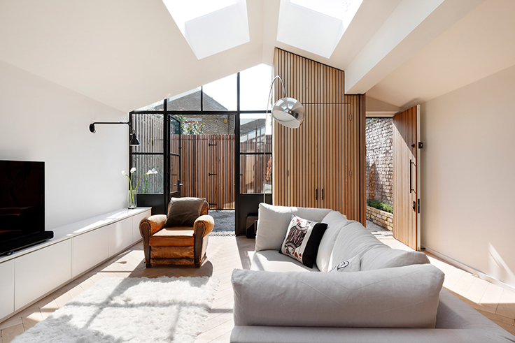 A beautiful contemporary house by De Rosee Sa in London