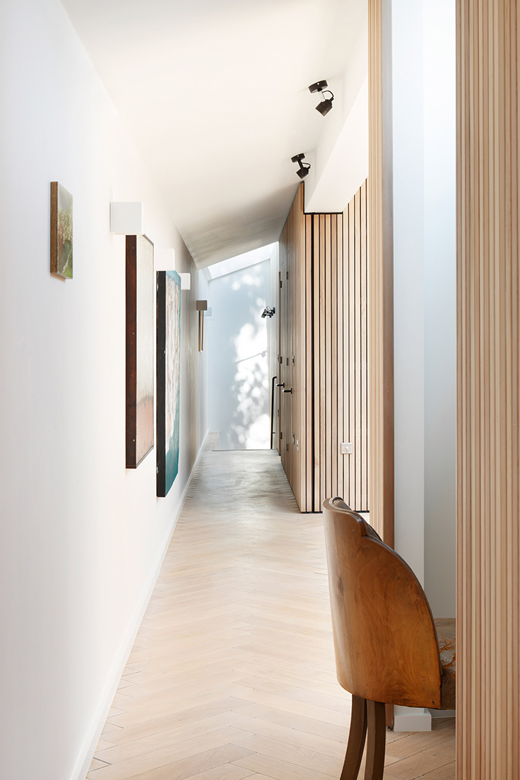 A beautiful contemporary house by De Rosee Sa in London