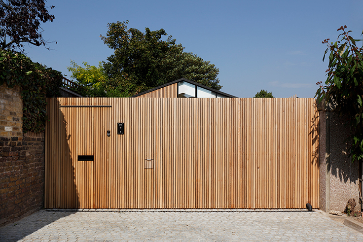 A beautiful contemporary home by De Rosee Sa in London