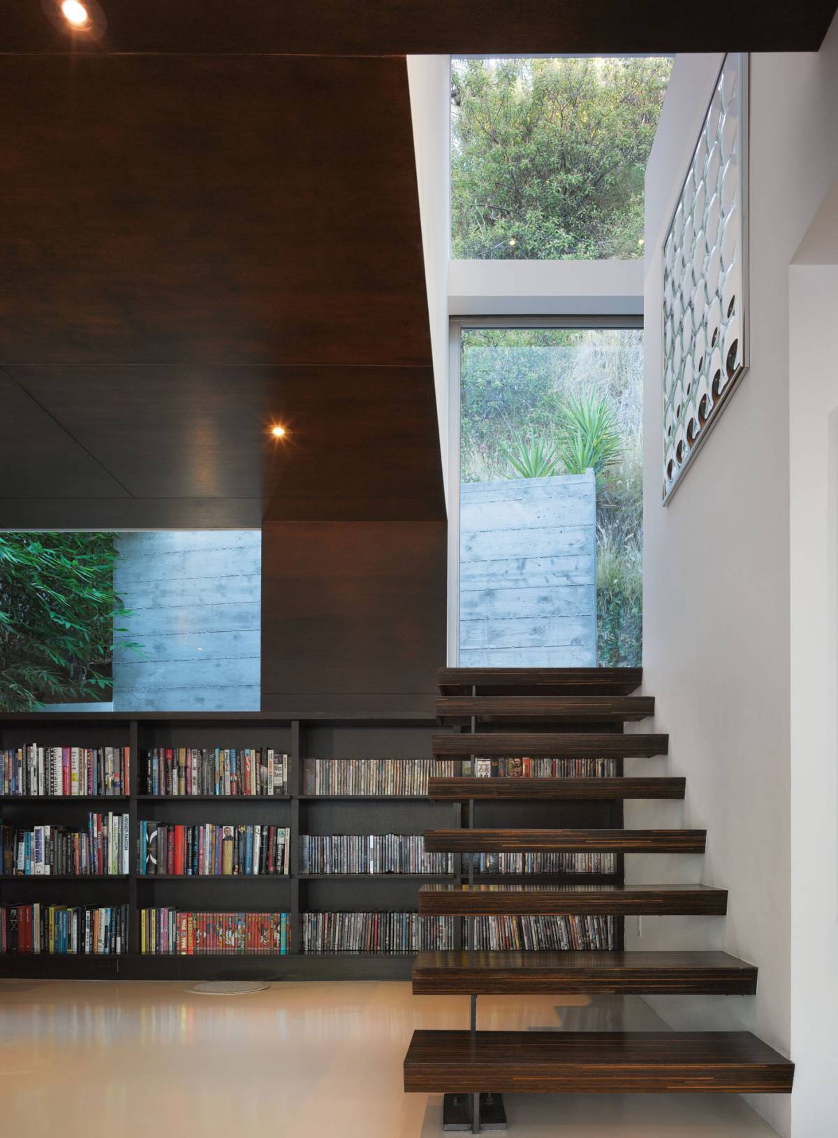 Room of the Week- Minimalist Living Room in Hollywood Hills