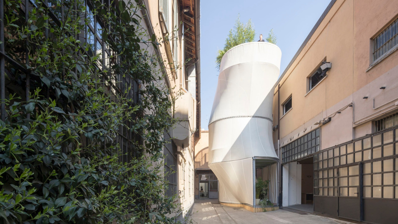 A Unique House That Folds Up to Be... Portable