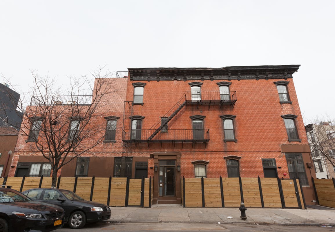 House Tour- A Brooklyn Modern Home with an Industrial Feeling_1