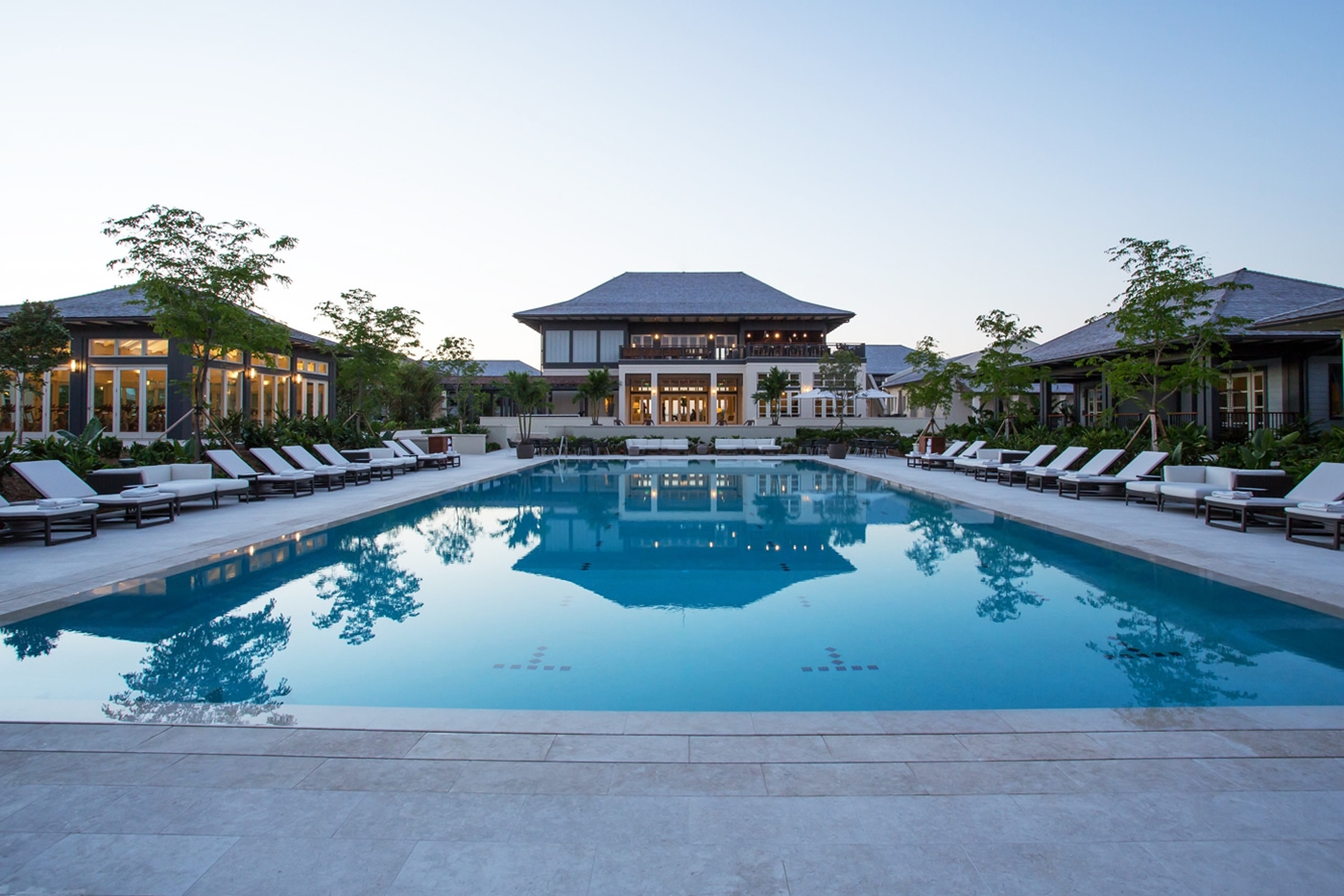 Summer Feeling- Island House in the Bahamas by Champalimaud Design