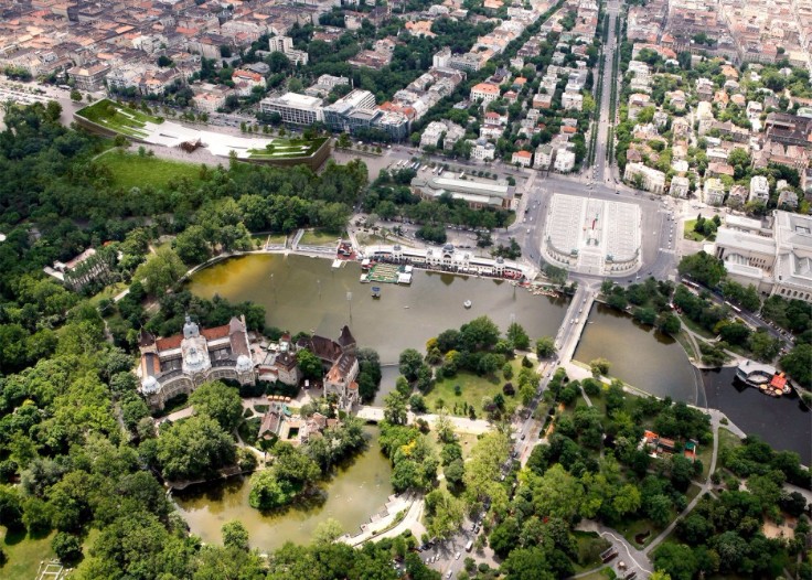 Find out an award winner project in Budapest.