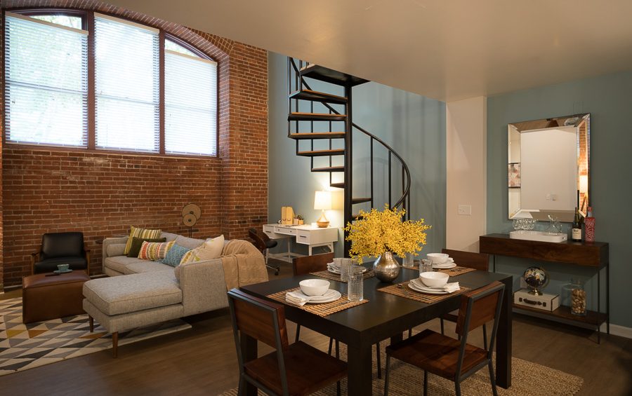 Exposed Bricks and Retro Style- an Apartment in Pittsburgh