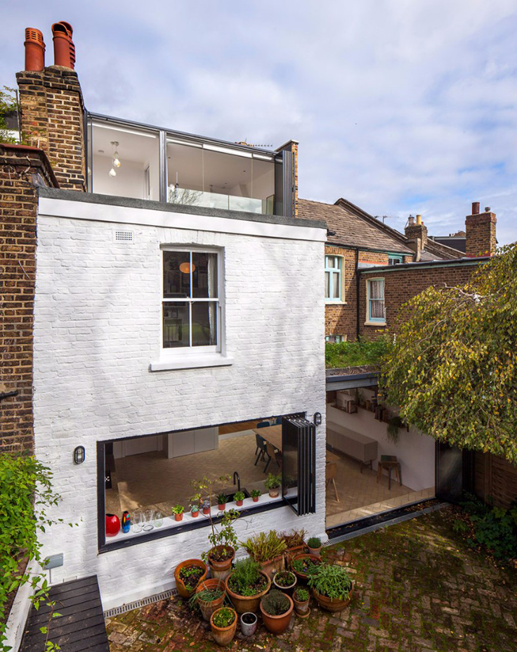 A TERRACE HOUSE IN LONDON THAT YOU SHOULD NOT MISS!