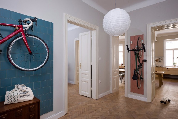 How to join work and leisure in the same place in this Austrian apartment!