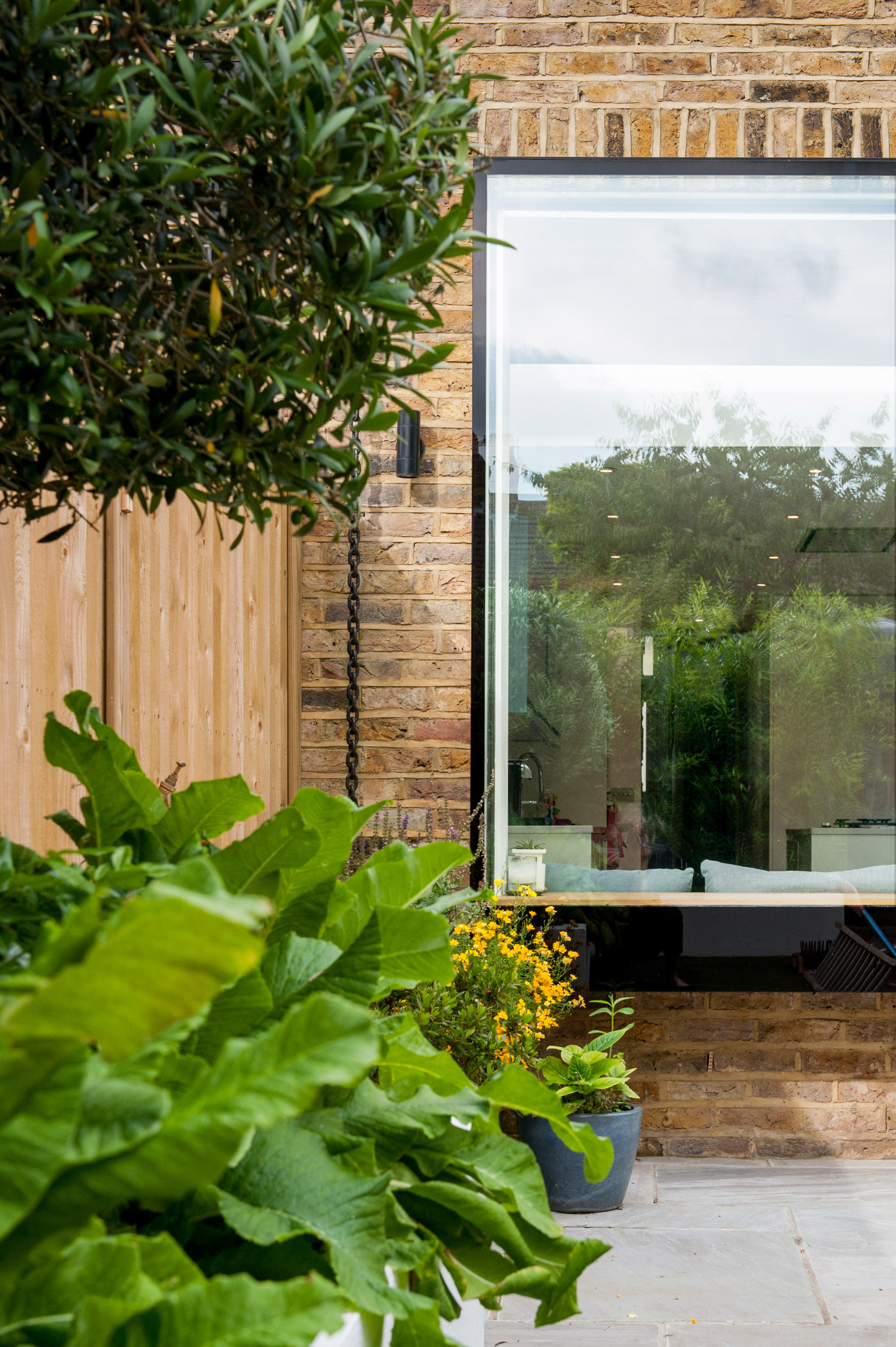 What's Hot on Pinterest- 5 Inspiring Modern Home Decor Ideas!