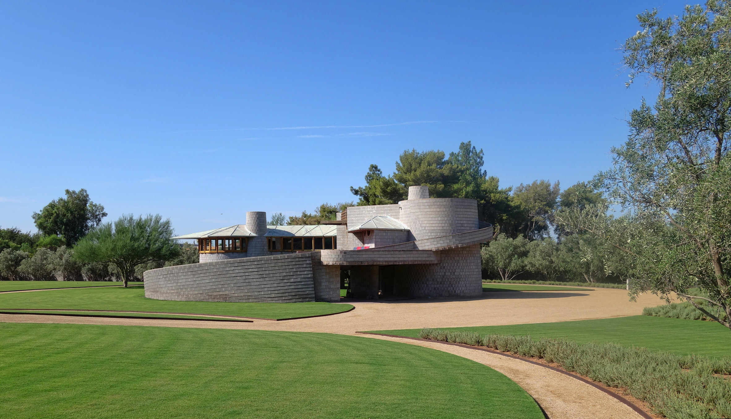 Frank Lloyd Wright House Donated to Taliesin Architecture School 1