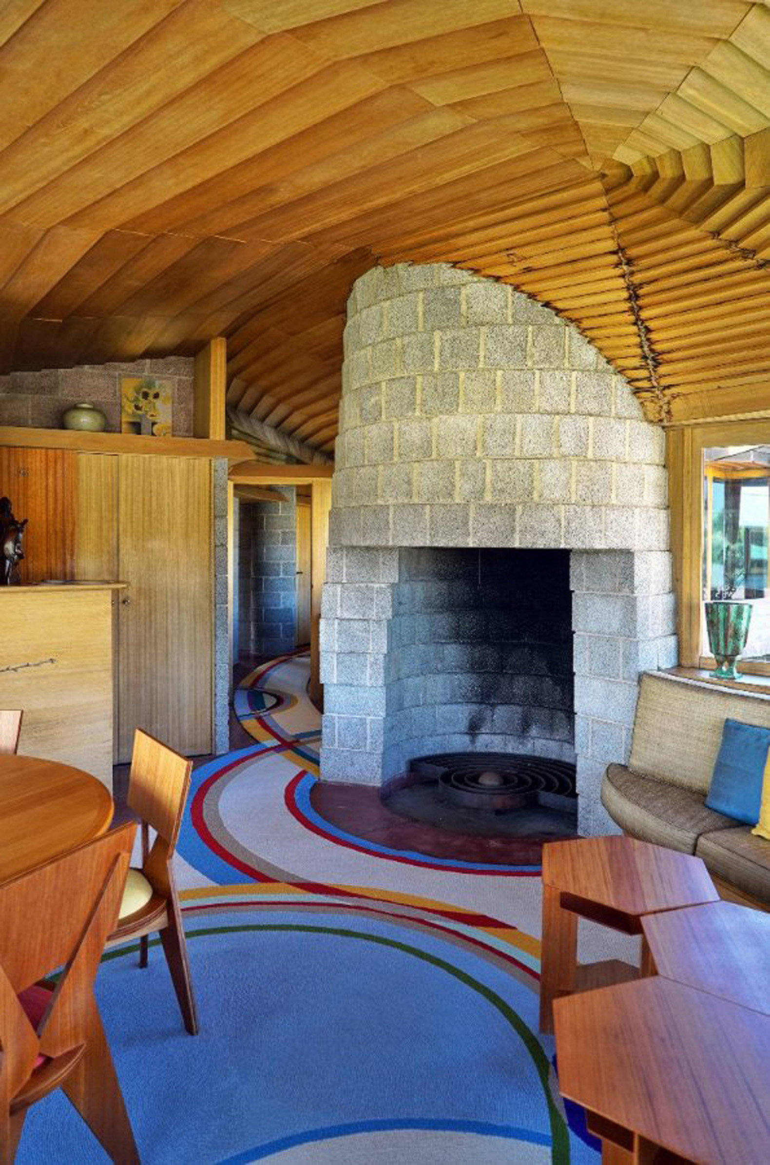 Frank Lloyd Wright House Donated to Taliesin Architecture School 1