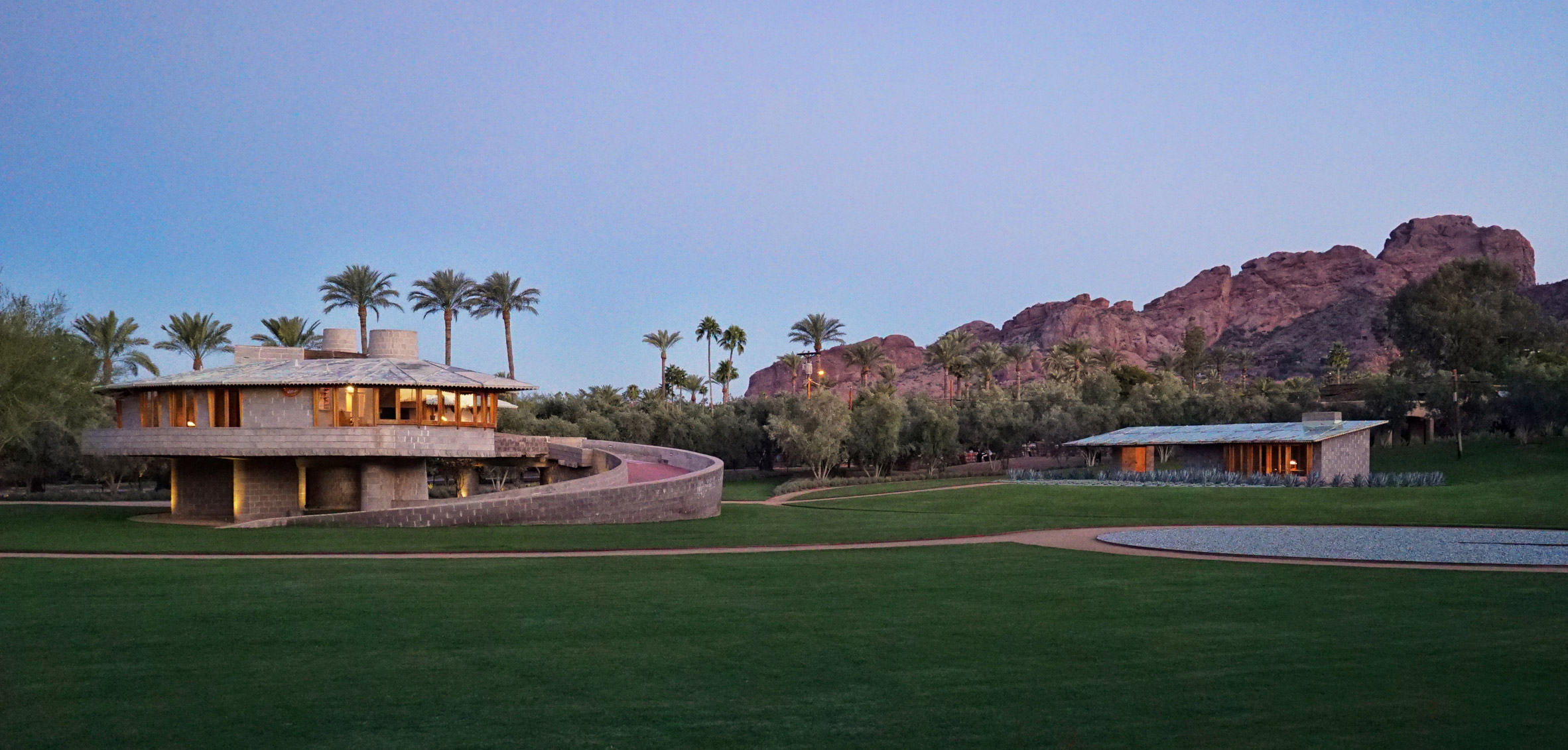 Frank Lloyd Wright House Donated to Taliesin Architecture School 1