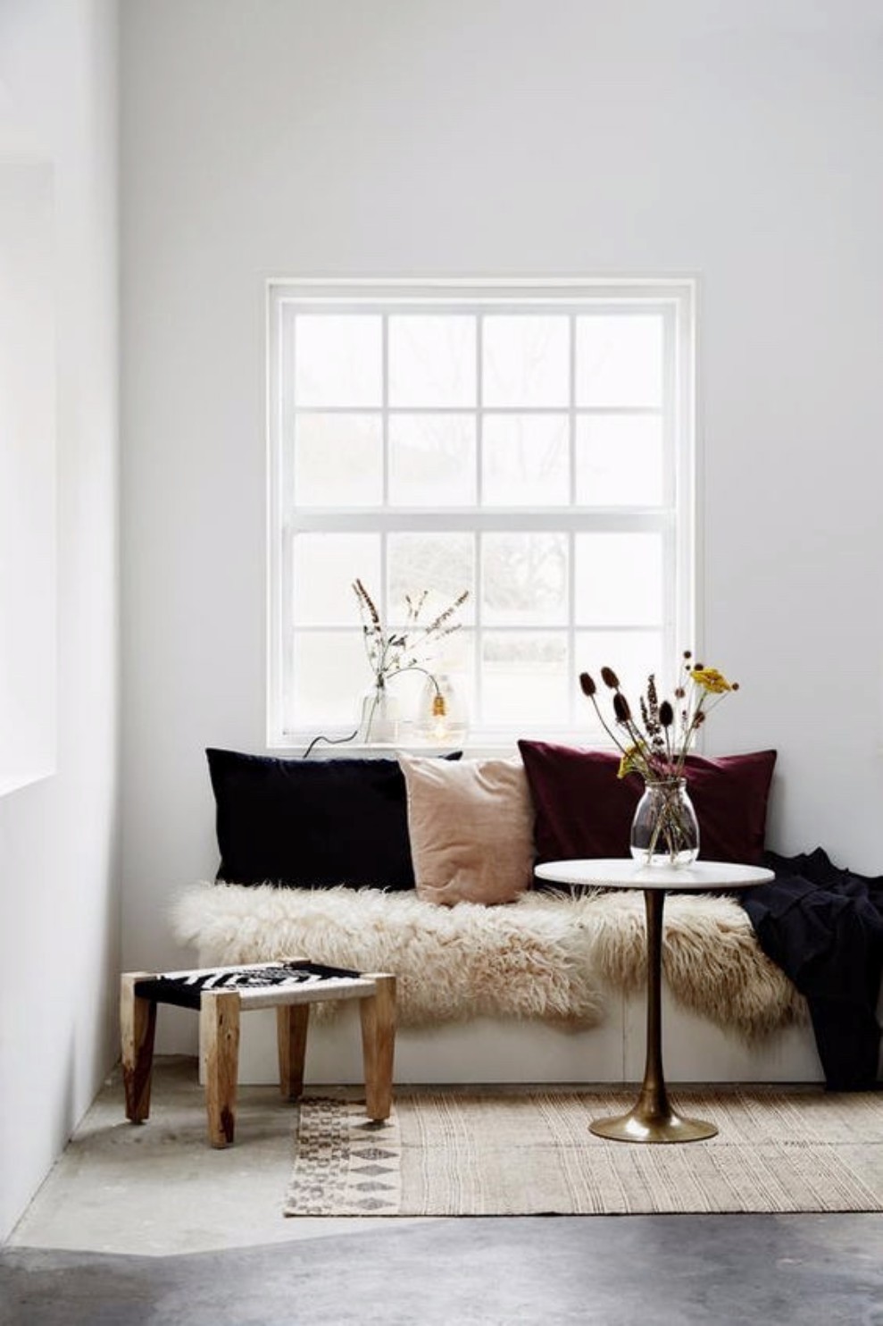 Winterish Decoration Ideas: The Revenge Of The Fur