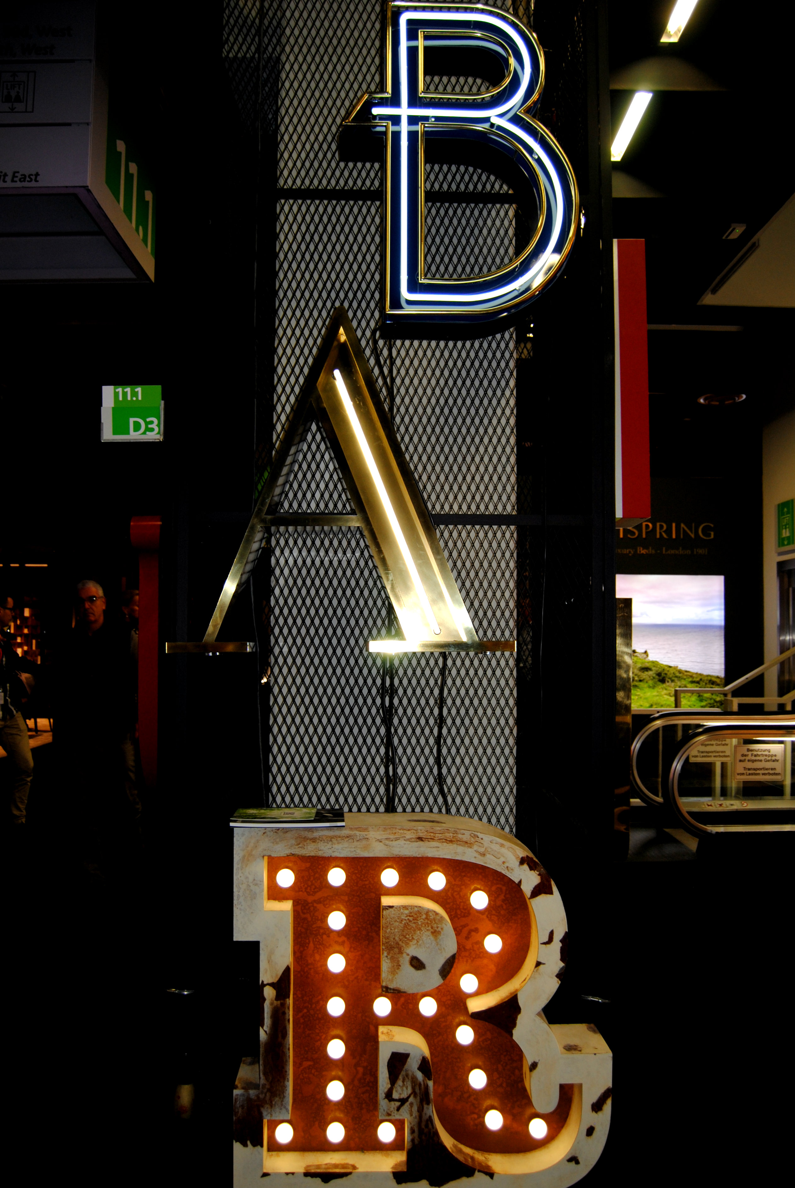 Warning! Imm Cologne Has a New Favorite Mid-Century Stand 11