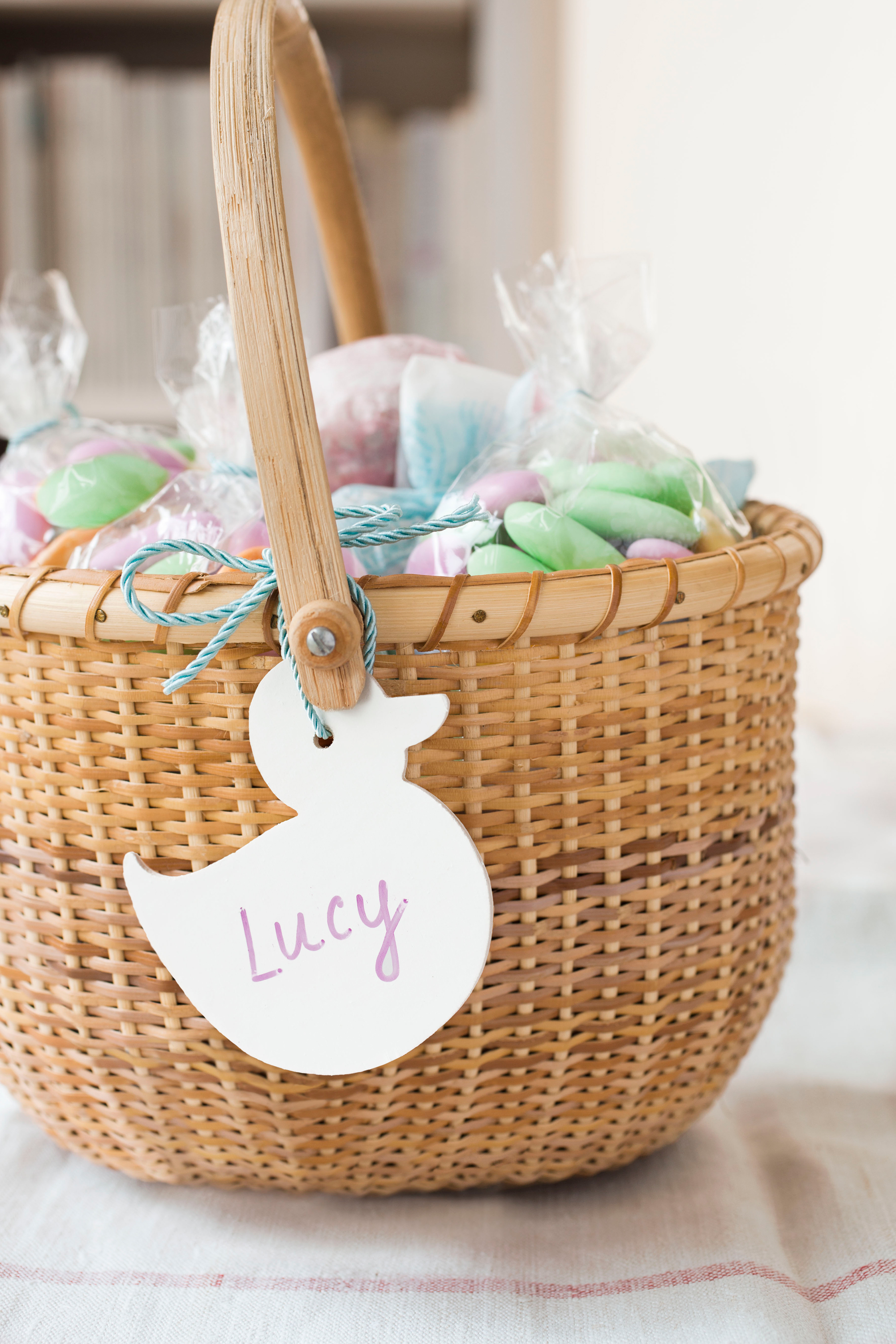 Have the Best Sunday Celebration with These Easter Decorations 2