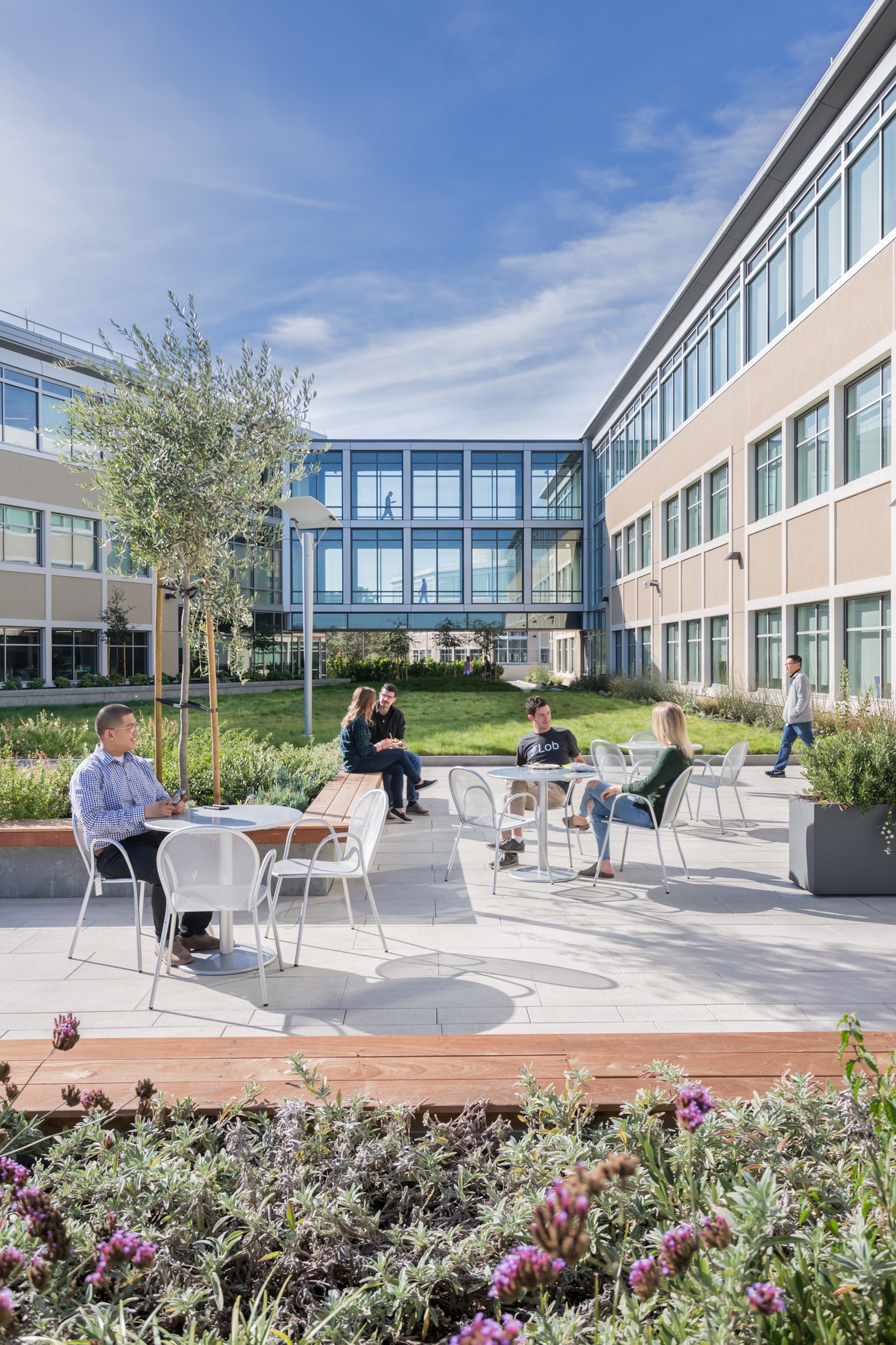 M Moser Associates Bringing Style Into The Workplace 5