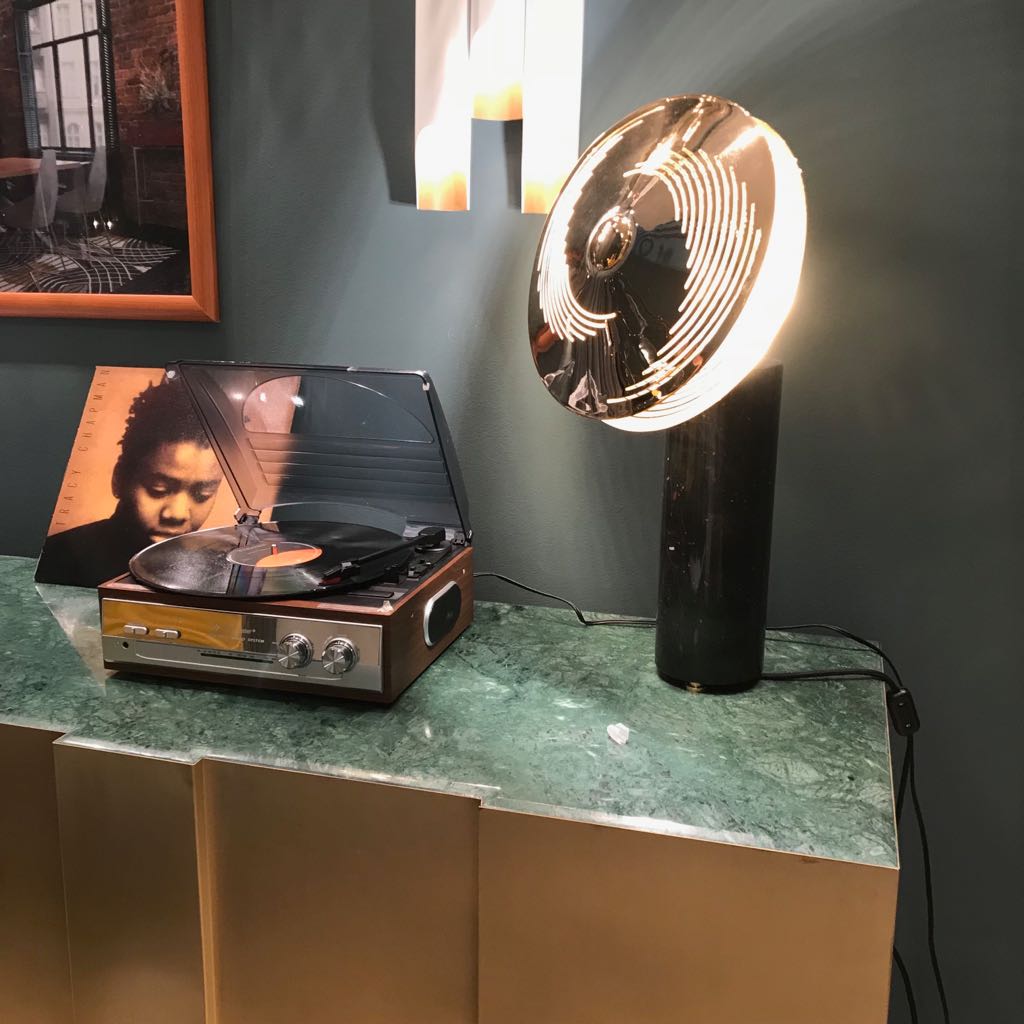 Keeping Up With iSaloni 2018 Mid-Century Best Stand! 2