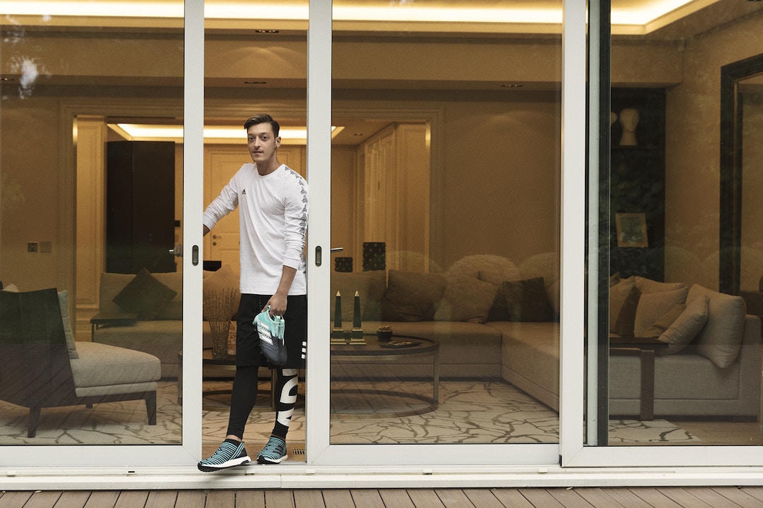 House Tour Take An Exclusive Peek at Mesut Ozil's Home! 1