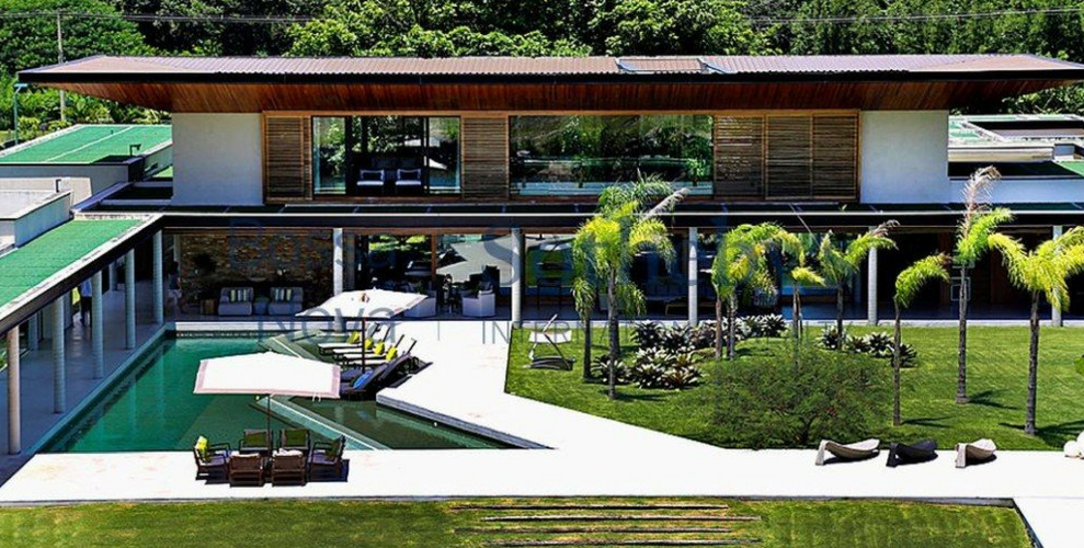House Tour _ Get Lost In This World Cup Player's Mansion! 2