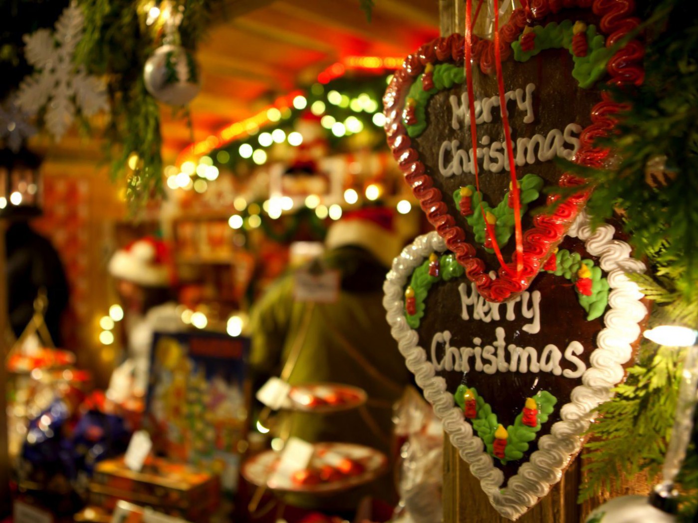 7 Christmas Traditions To Not Miss If You're Travelling This Year