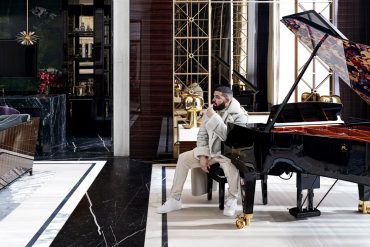 Fall In Love With Drake's Expensive Luxury Home In Toronto