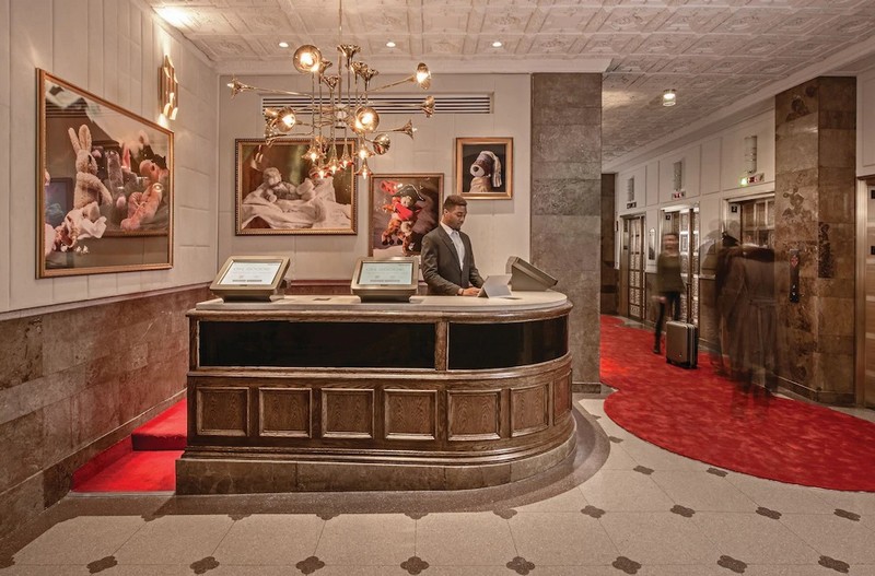 5 Luxury Hospitality Projects That Feature Incredible Lighting Designs As Statement!