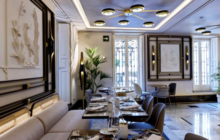 5 Luxury Hospitality Projects That Feature Incredible Lighting Designs As Statement!