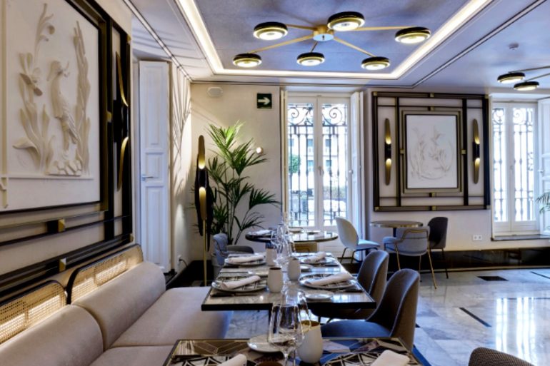 5 Luxury Hospitality Projects That Feature Incredible Lighting Designs As Statement!