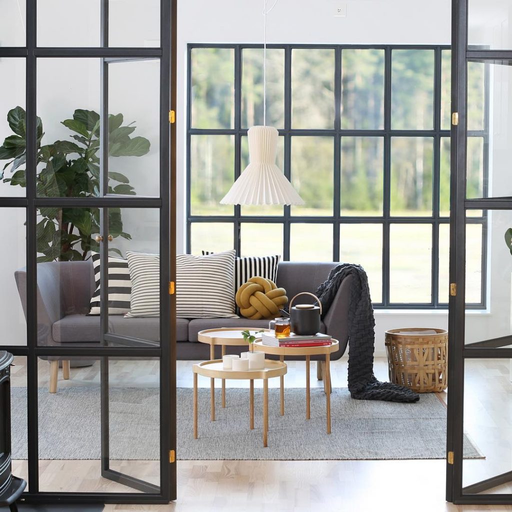 Discover our suggestions of furniture shops and showrooms in Stockholm to enjoy!