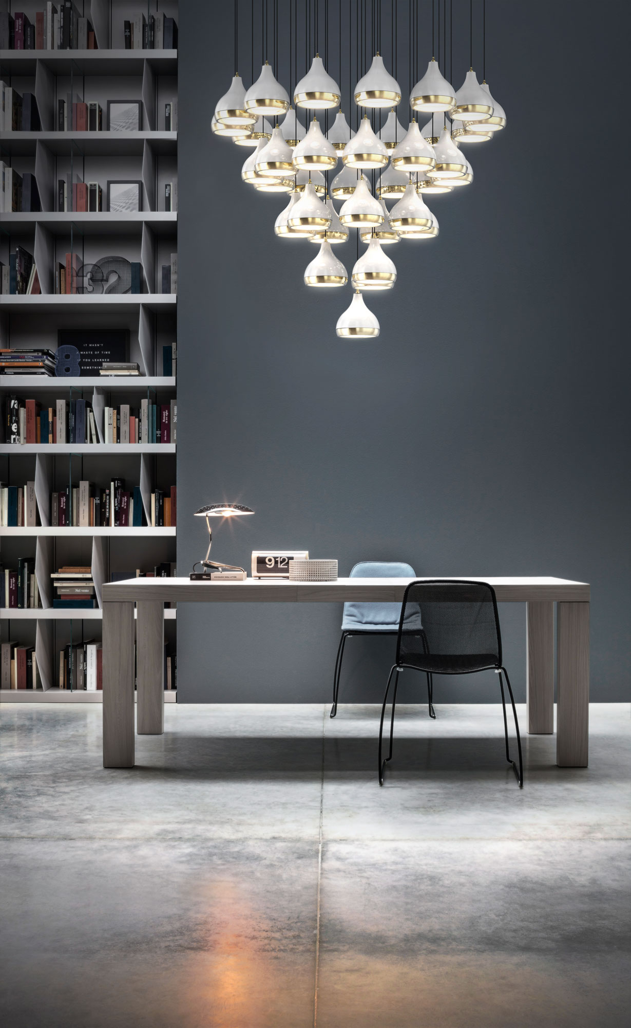 Home Library Ideas Perfect For Any Season of The Year!