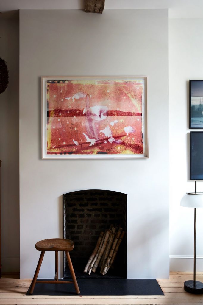 27 Easy Fireplace Decorating Ideas That’ll Look Stylish All Year Long