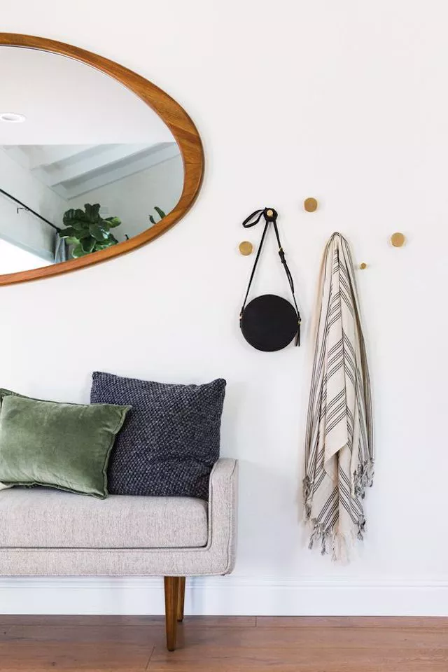 +10 Welcoming Midcentury Modern Entryways Ideas You'll Love