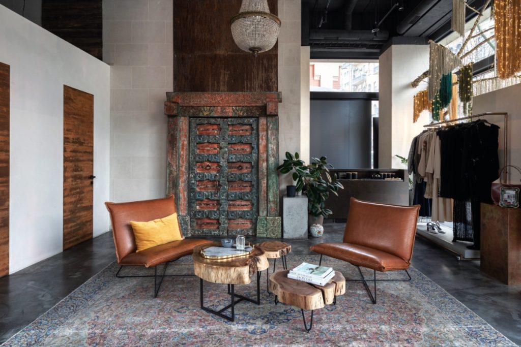 21 Eclectic Living Rooms With Tips And Ideas To Help You Decorate Yours