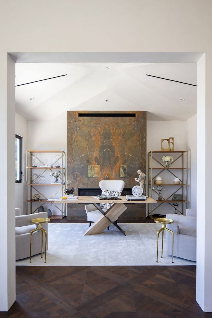 27 Easy Fireplace Decorating Ideas That’ll Look Stylish All Year Long