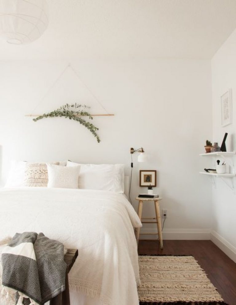 Get Cozy: 20 Best Ways To Decor Your Bedroom With a Scandinavian Design
